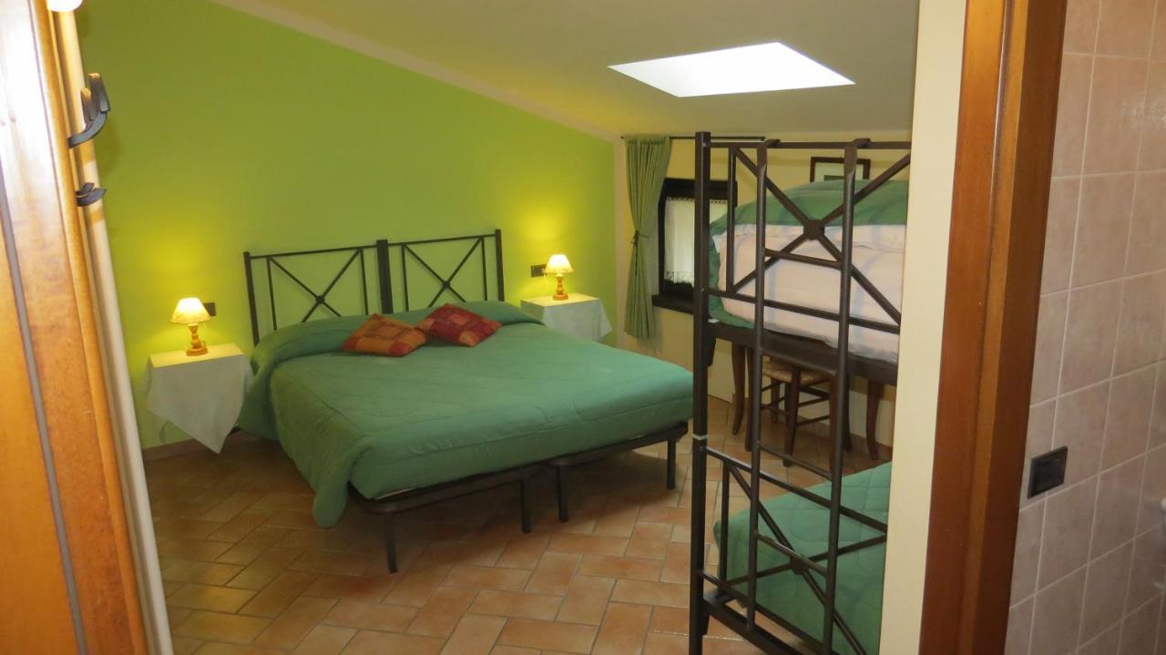 Agriturismo La Staffa Valeggio sul Mincio Bagian luar foto