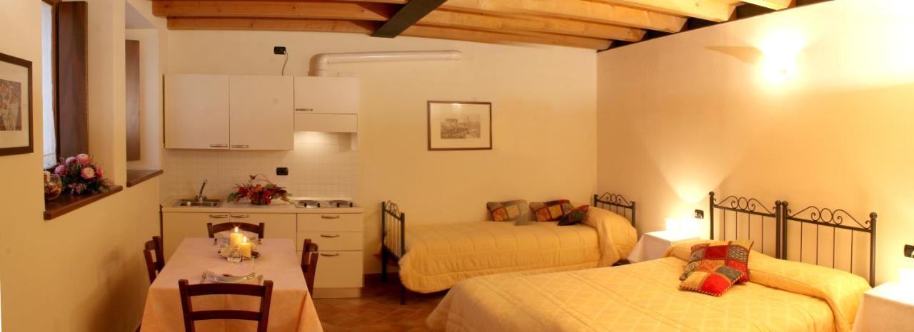 Agriturismo La Staffa Valeggio sul Mincio Bagian luar foto